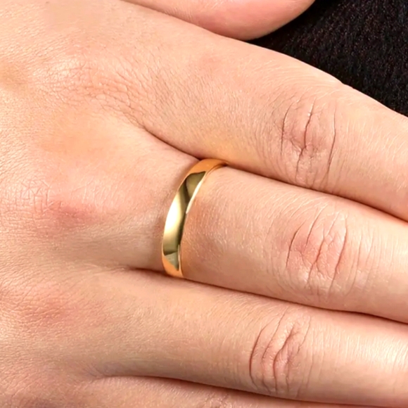 Jewelry - Stainless Steel Gold Finger Ring 2mm Women Girl Couple  Plain Wedding Band Sz 8